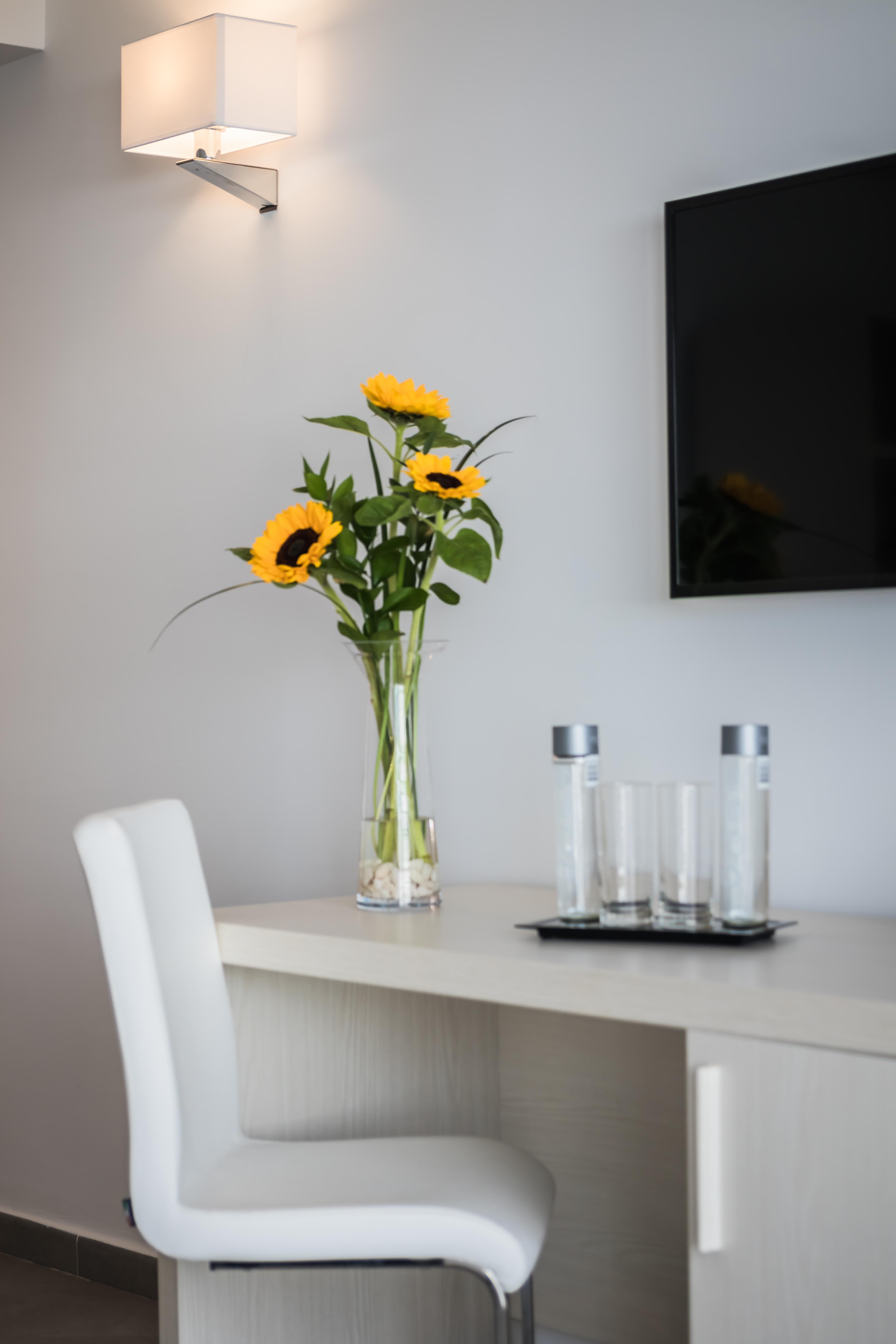 Aparthotel Esquinzo Y Monte Del Mar Playa De Esquinzo Екстериор снимка