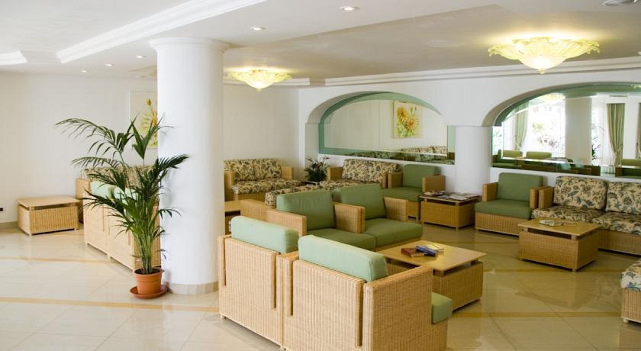 Aparthotel Esquinzo Y Monte Del Mar Playa De Esquinzo Екстериор снимка