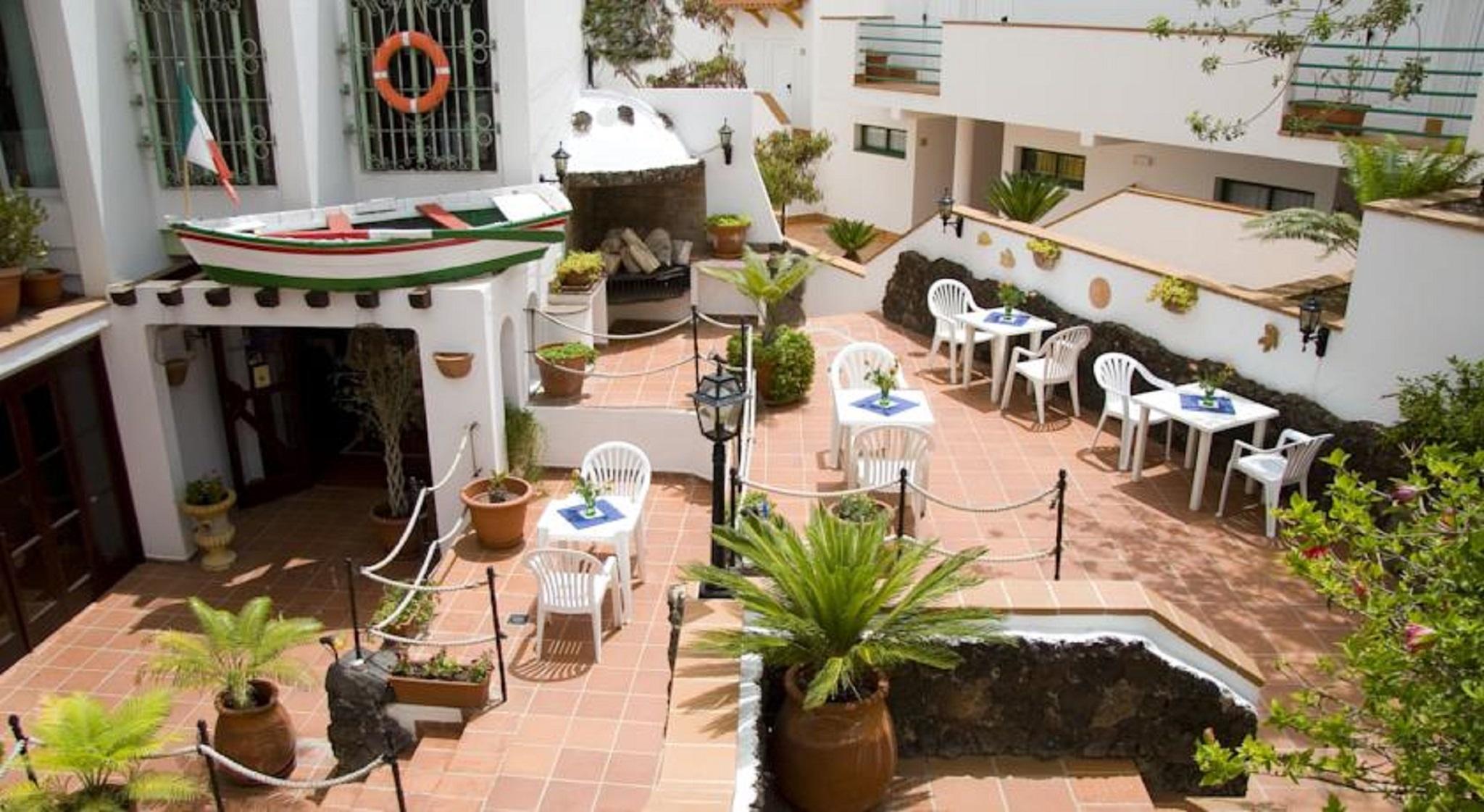 Aparthotel Esquinzo Y Monte Del Mar Playa De Esquinzo Екстериор снимка