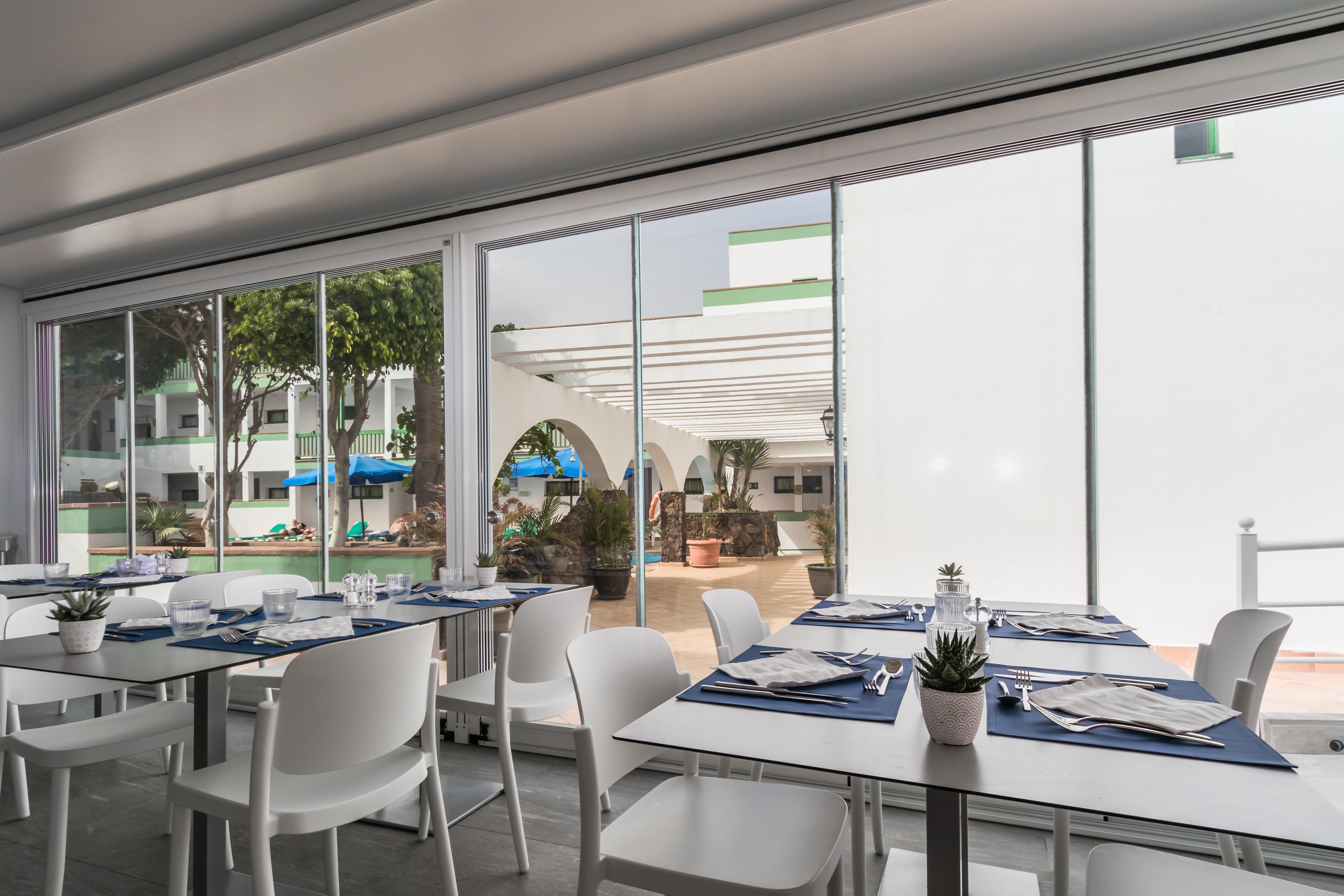 Aparthotel Esquinzo Y Monte Del Mar Playa De Esquinzo Екстериор снимка